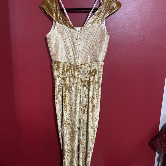 Lacemade Medusa Elegant Gold Velvet Dress Size XL - Picture 10 of 11